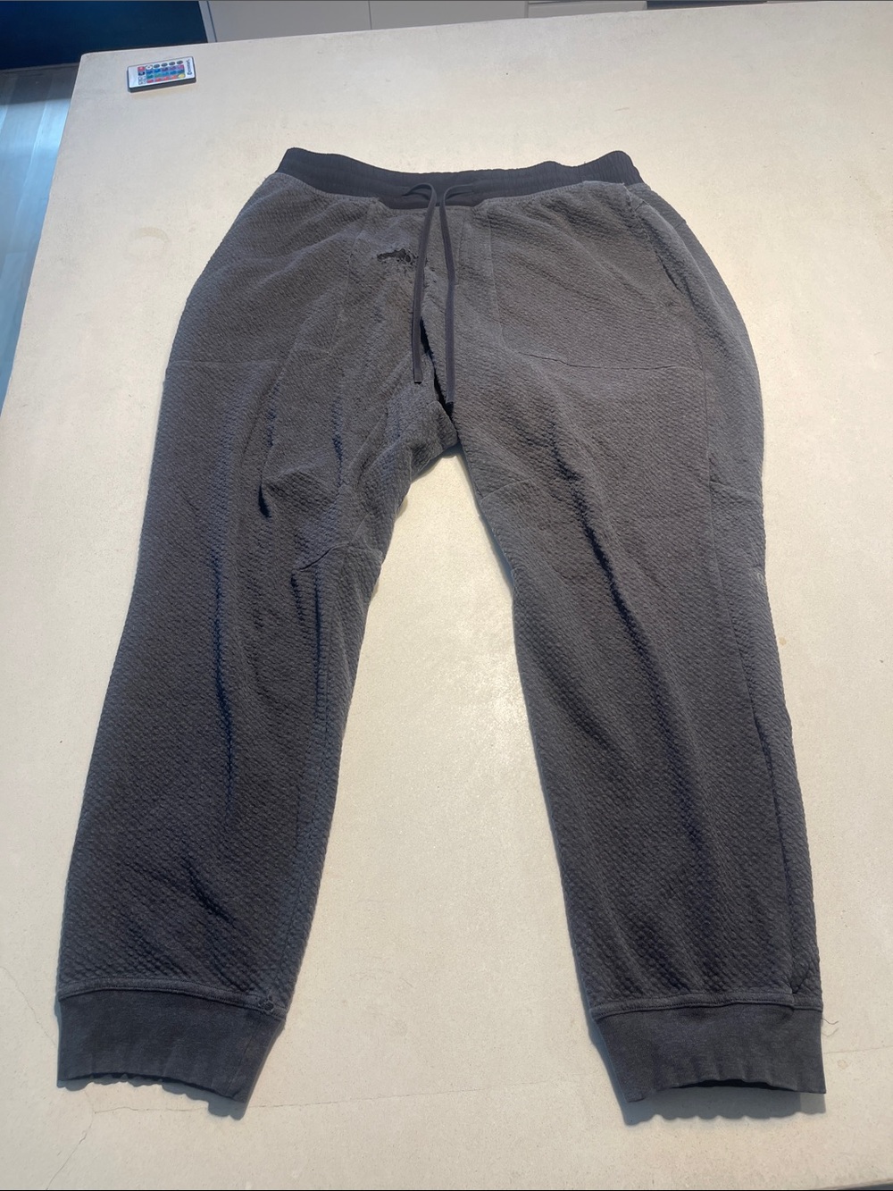 lululemon athletica Men's Black Textured Jogger Pants